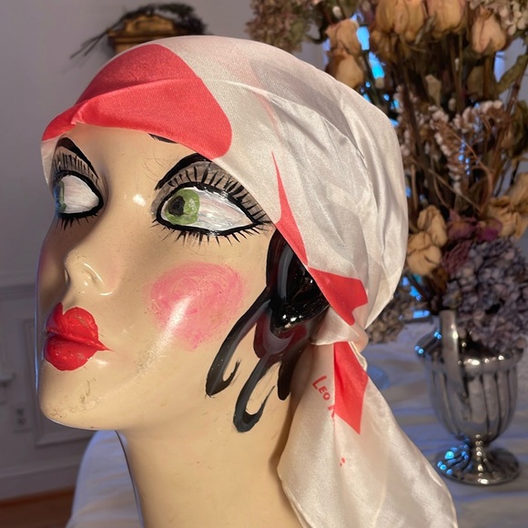 LEO NARDUCCI 100% silk scarf with coral abstract print. Made in Japan - Picture 15 of 16